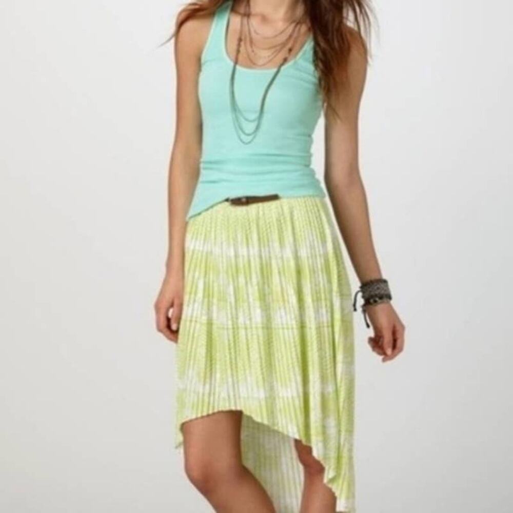 AMERICAN EAGLE OUTFITTERS Neon Green Pleated Accordion High Low Skirt Size XS
